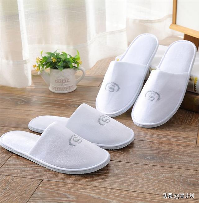 男士男拖鞋最新款,奇妙旅程与深厚友情的交织