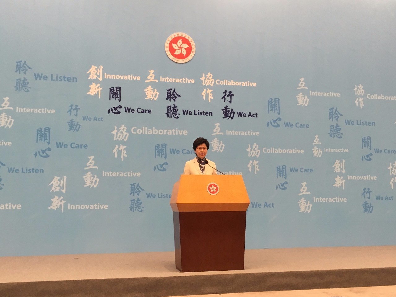 7777788888香港马,创新策略执行_FTC55.315荣耀版