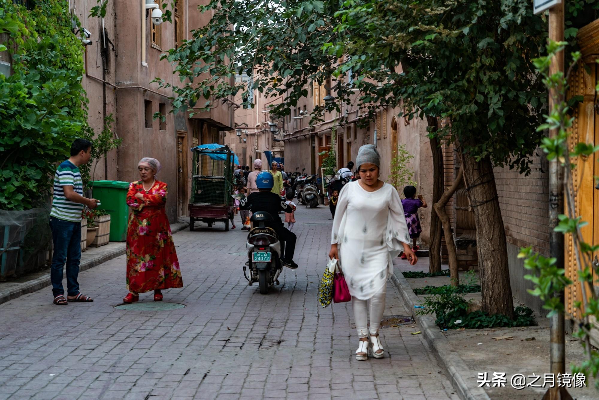 新疆最新招聘,小巷深处的职业机遇