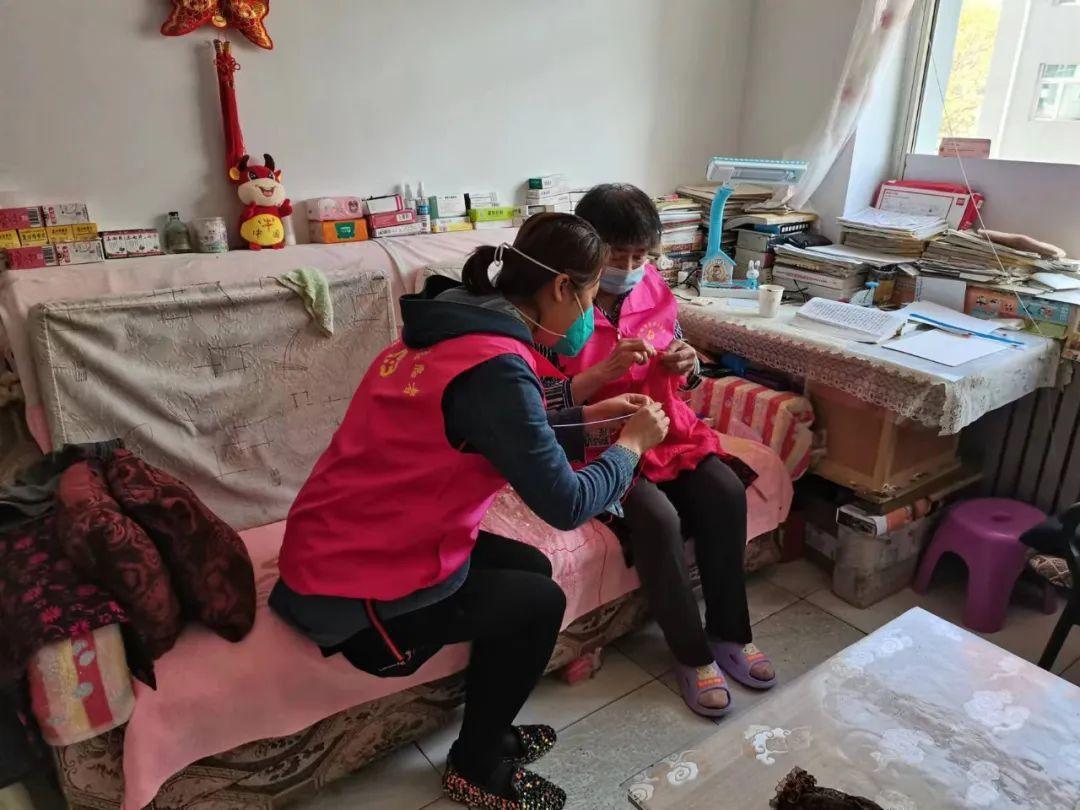 女士毛衣最新款,爱的纽带与温馨日常的时尚之选