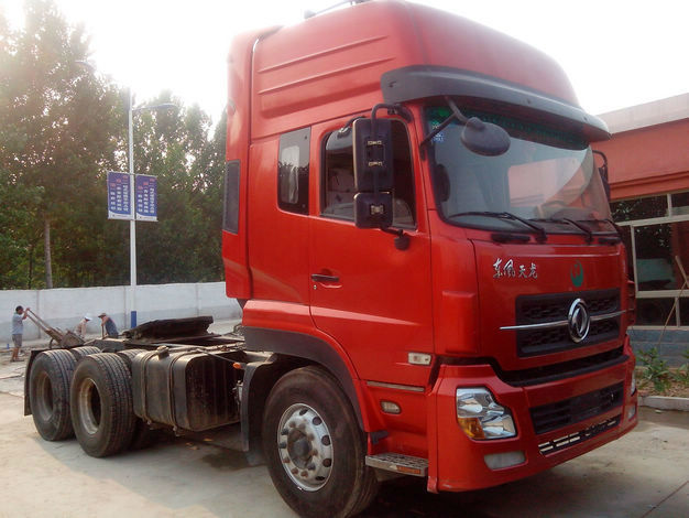 东风天龙最新款,力量与美学的完美融合震撼登场!