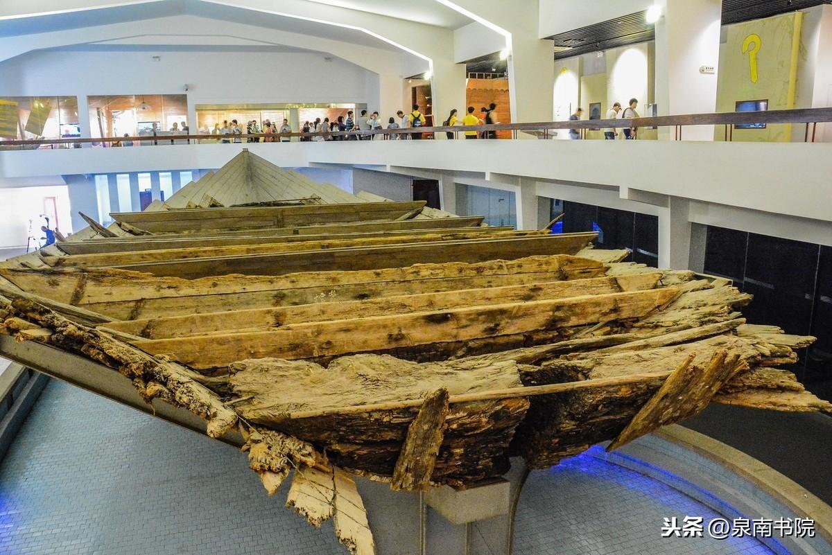 美国最新轰炸机，科技巅峰之作，未来空中霸主之翼