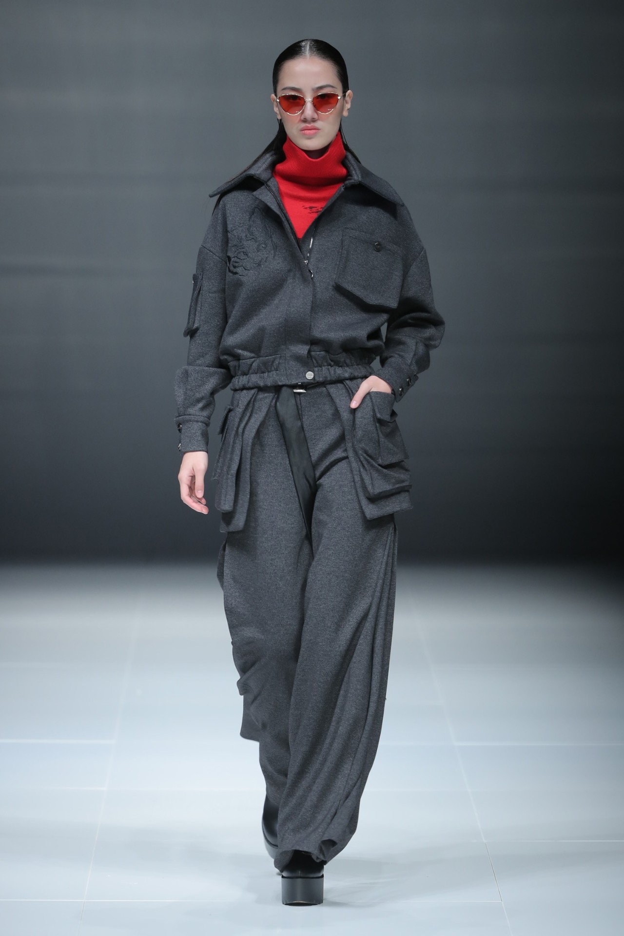 农行最新行服,小巷中的独特风尚展示