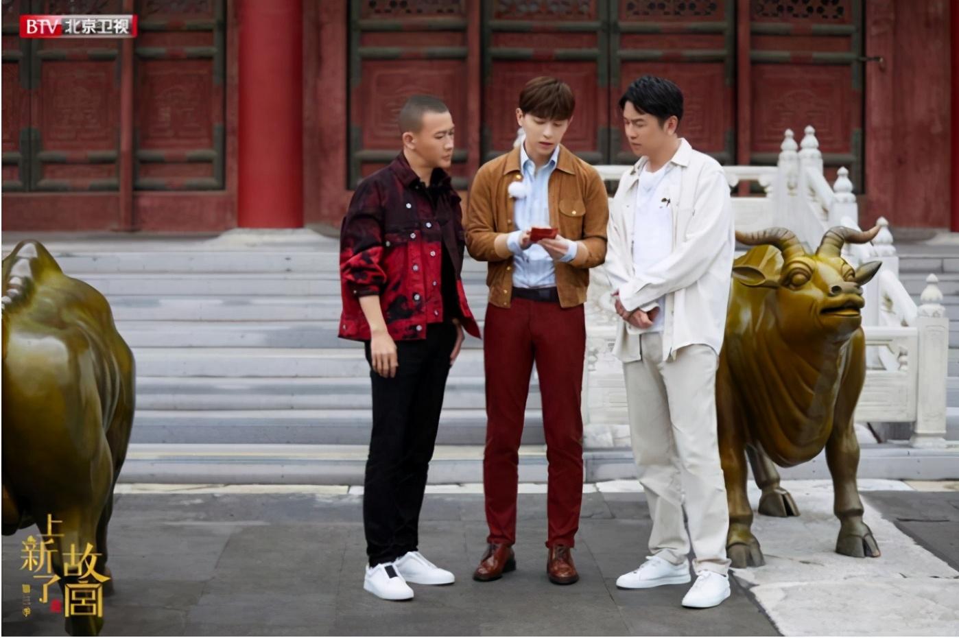 邓伦最新桌面，时尚潮流与个人风格的完美融合展示