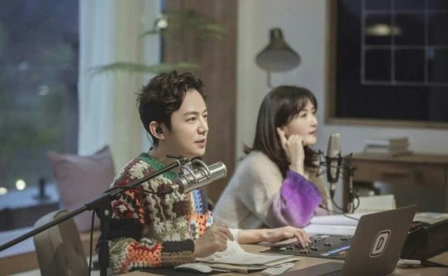 江曼裴少城，日常温馨小事的最新章节更新