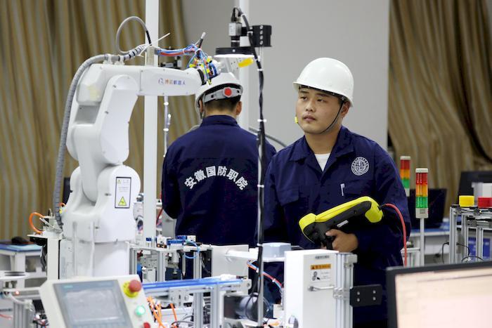 青岛高新区,创新之光照亮梦想之地,学习变化成就未来新篇章