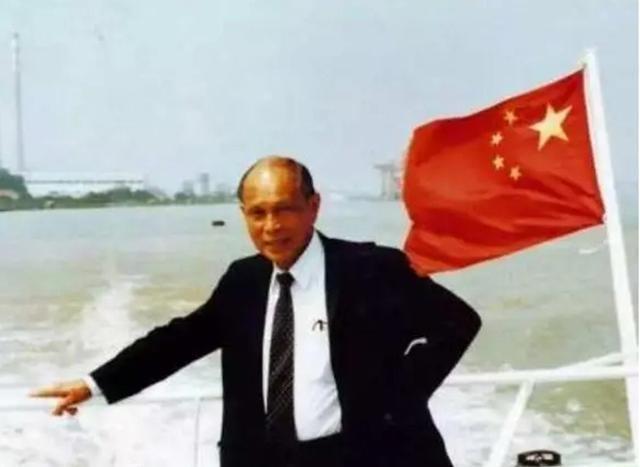 新澳门精准四肖期期中特公开一,快速解答方案实践_优雅版4.454