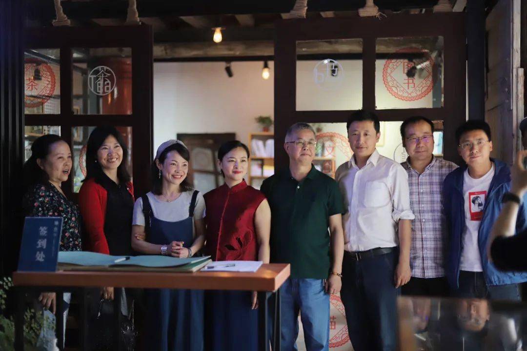 新澳门正版资料免费公开查询,快速问题解答_自助版7.778