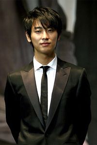 韩星朱智勋最新动态揭秘,探寻小巷特色小店的独特魅力