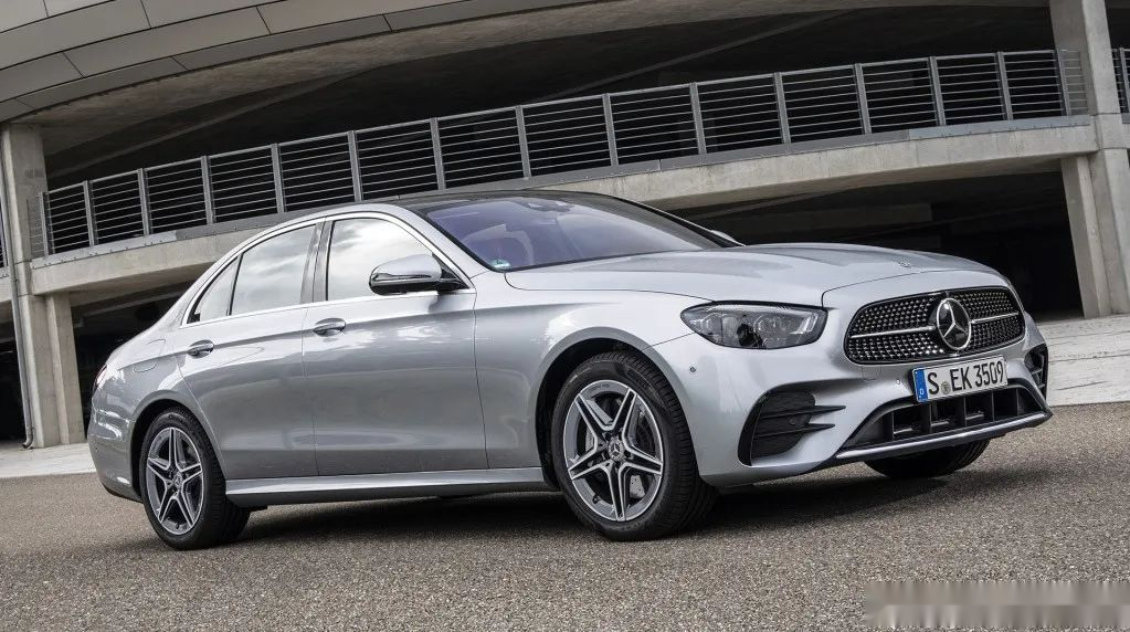 奔驰e最新款,科学数据解读分析_经典版94.193