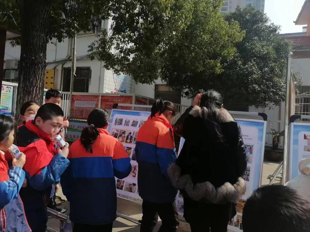 开启智慧之旅，最新福利免费观看，自信与成就感的源泉