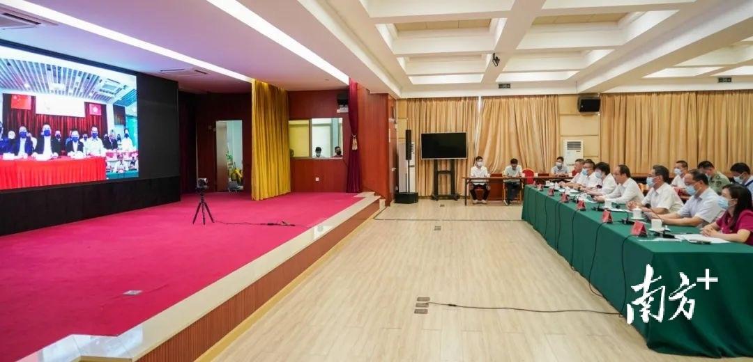 2024年全年资料免费大全优势,详细数据解读_云端版48.557