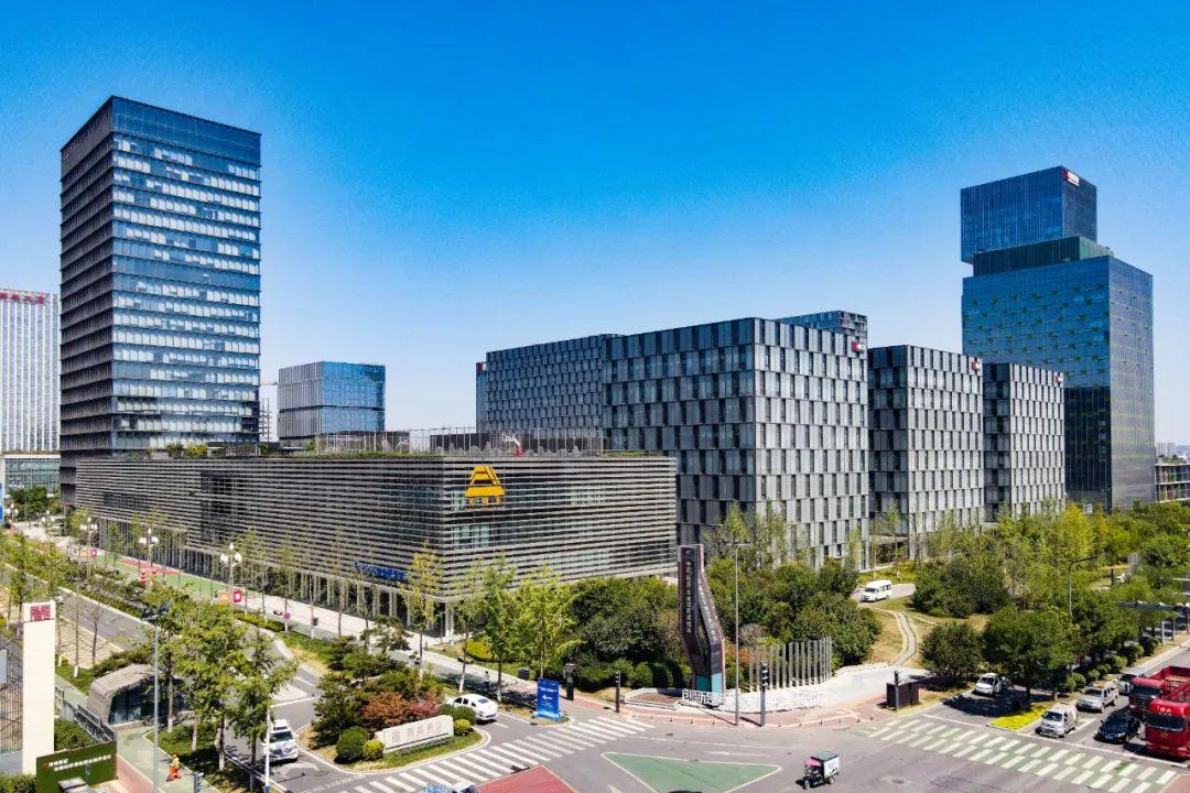 中航信托上市,金融新星闪耀资本市场