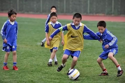 今晚足球比赛结果,变化、学习与成就感的较量