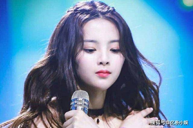 杨超越新星璀璨，时代之光闪耀之际