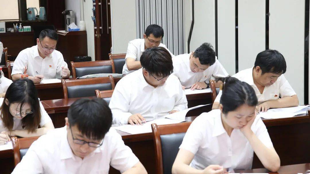 最新钼，力量之源，自信与成就感的蜕变之路